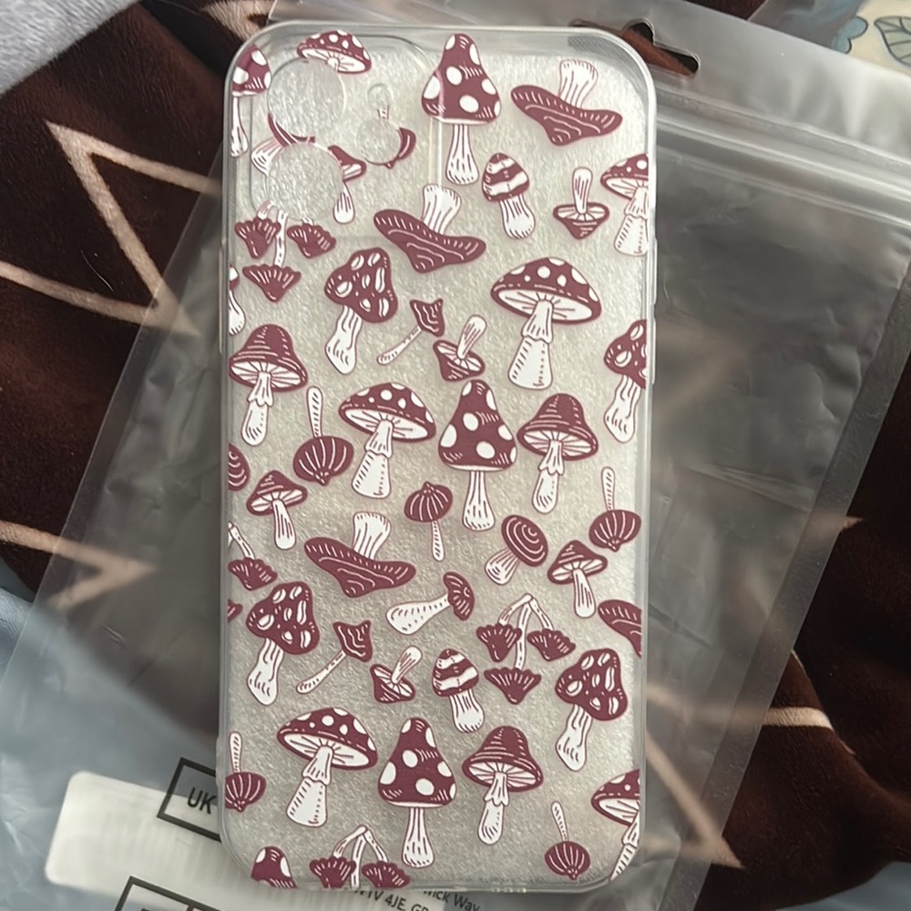 SHEIN iPhone 12 Red and White Mushroom Pattern Phone Case